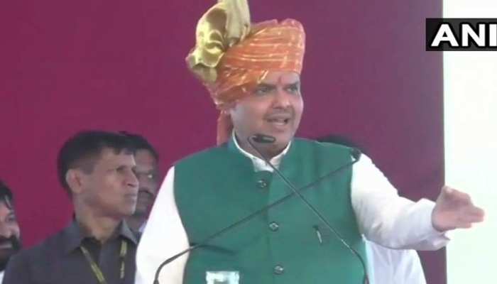 मराठा आरक्षण : आयोग ने सौंपी महाराष्ट्र सरकार को रिपोर्ट, CM बोले, 'जश्न के लिए रहें तैयार' मराठा आरक्षण : आयोग ने सौंपी महाराष्ट्र सरकार को रिपोर्ट, CM बोले, 'जश्न के लिए रहें तैयार'