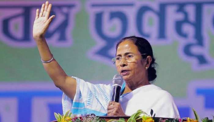 प्रेस दिवस पर ममता बनर्जी ने की पत्रकारों से अपील, ट्विटर पर लिखा खास मैसेज प्रेस दिवस पर ममता बनर्जी ने की पत्रकारों से अपील, ट्विटर पर लिखा खास मैसेज