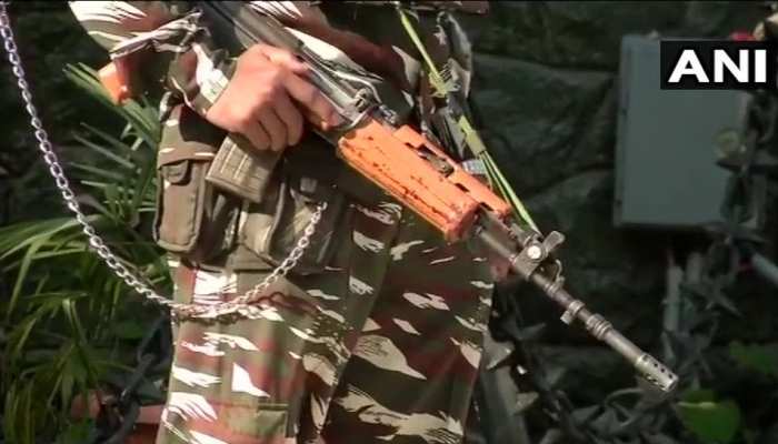 जम्मू-कश्मीरः अलगाववादियों की हड़ताल के चलते तनावपूर्ण हुआ माहौल, जनजीवन प्रभावित जम्मू-कश्मीरः अलगाववादियों की हड़ताल के चलते तनावपूर्ण हुआ माहौल, जनजीवन प्रभावित