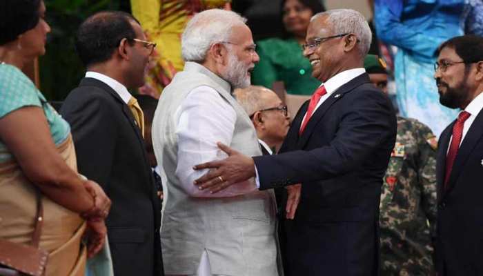 मालदीव: निजाम बदलते ही बढ़ा भारत का दबदबा, राष्ट्रपति सोलिह की स्पीच में सिर्फ हिंदुस्तान का नाम मालदीव: निजाम बदलते ही बढ़ा भारत का दबदबा, राष्ट्रपति सोलिह की स्पीच में सिर्फ हिंदुस्तान का नाम