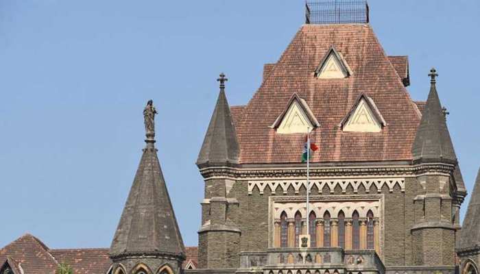 किसी ने अपना बैंक अकाउंट आधार से लिंक नहीं कराया, तो उसका वेतन नहीं रोक सकते : हाईकोर्ट किसी ने अपना बैंक अकाउंट आधार से लिंक नहीं कराया, तो उसका वेतन नहीं रोक सकते : हाईकोर्ट