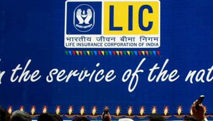 LIC के ग्राहकों के लिए बड़ी खुशखबरी, Paytm से कर सकेंगे भुगतान LIC के ग्राहकों के लिए बड़ी खुशखबरी, Paytm से कर सकेंगे भुगतान