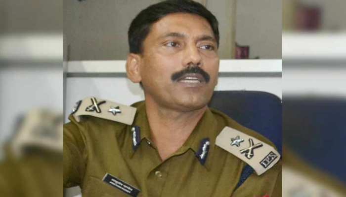 पुलिस ने नहीं बिगड़ने दी अयोध्या की फिजा, एडीजी बोले, 'सब अमन चैन से निपटा पुलिस ने नहीं बिगड़ने दी अयोध्या की फिजा, एडीजी बोले, 'सब अमन चैन से निपटा