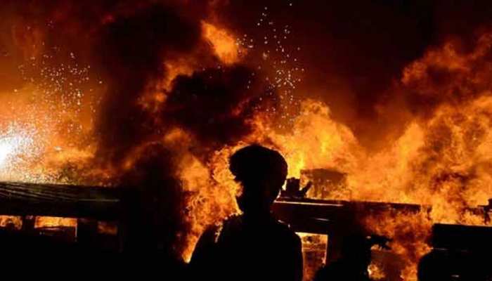 कैलिफोर्निया के जंगलों में आग के बाद बारिश से डर रहे हैं लोग कैलिफोर्निया के जंगलों में आग के बाद बारिश से डर रहे हैं लोग