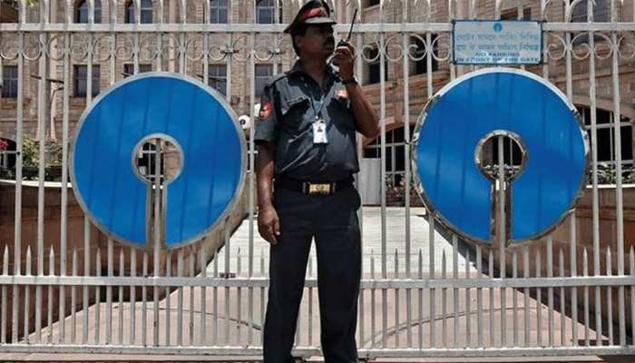 SBI ने दूर किया कन्फ्यूजन, ऐसे ग्राहकों की कल से बंद होगी नेट बैंकिंग SBI ने दूर किया कन्फ्यूजन, ऐसे ग्राहकों की कल से बंद होगी नेट बैंकिंग