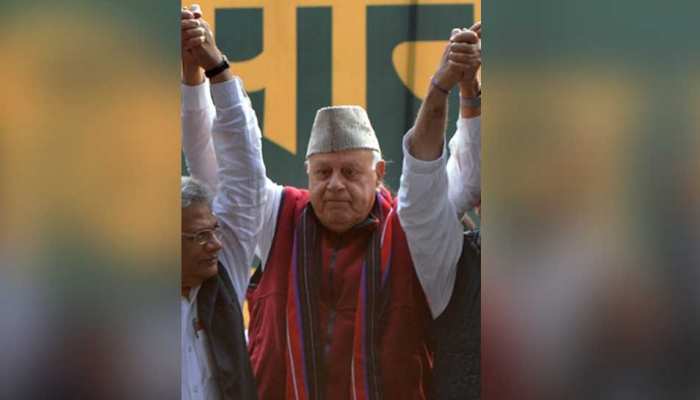 VIDEO : फारुख अब्दुल्ला ने कहा-जयहिंद ऐसे कहो कि आसमान हिल जाए, यूजर्स बोले-यही लाल चौक पर बोल के दिखाओ VIDEO : फारुख अब्दुल्ला ने कहा-जयहिंद ऐसे कहो कि आसमान हिल जाए, यूजर्स बोले-यही लाल चौक पर बोल के दिखाओ