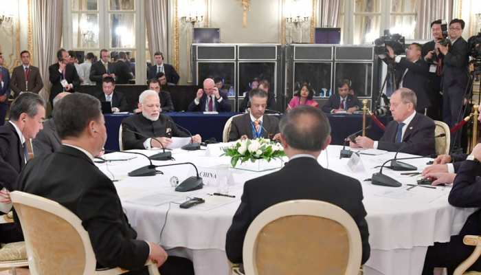 जी-20 : 12 साल बाद मिली एशिया की तीन शक्तियां, PM मोदी ने माल्या-नीरव का किया जिक्र जी-20 : 12 साल बाद मिली एशिया की तीन शक्तियां, PM मोदी ने माल्या-नीरव का किया जिक्र