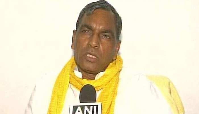 राजभर ने जताई CM योगी के बयान पर आपत्ति, कहा- 'भगवान को जातियों में बांटना गलत' राजभर ने जताई CM योगी के बयान पर आपत्ति, कहा- 'भगवान को जातियों में बांटना गलत'