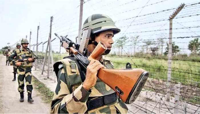 घुसपैठ से पहले ही आतंकियों को ठिकाने लगाएगी BSF, सर्द रातों के लिए बनाई रणनीति घुसपैठ से पहले ही आतंकियों को ठिकाने लगाएगी BSF, सर्द रातों के लिए बनाई रणनीति