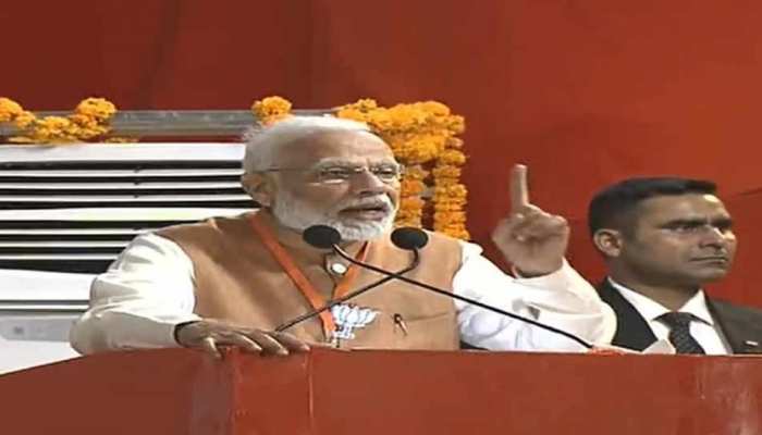 तेलंगाना चुनाव 2018: पीएम मोदी बोले, 'कांग्रेस और TRS एक ही सिक्के के दो पहलू' तेलंगाना चुनाव 2018: पीएम मोदी बोले, 'कांग्रेस और TRS एक ही सिक्के के दो पहलू'