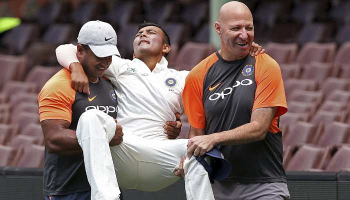 INDvsAUS: पृथ्वी शॉ का दूसरे टेस्ट में भी खेलना मुश्किल, ‘बाक्सिंग डे’ टेस्ट में कर सकते हैं वापसी INDvsAUS: पृथ्वी शॉ का दूसरे टेस्ट में भी खेलना मुश्किल, ‘बाक्सिंग डे’ टेस्ट में कर सकते हैं वापसी
