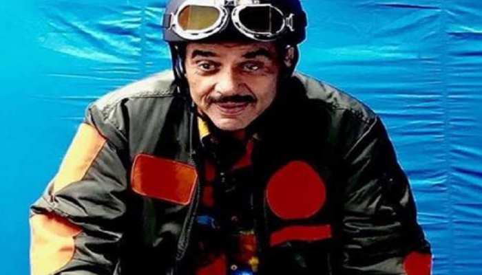 Birthday Special : धर्मेंद्र ने स्कूल से बंक मारकर 40 बार देखी थी यह फिल्म Birthday Special : धर्मेंद्र ने स्कूल से बंक मारकर 40 बार देखी थी यह फिल्म