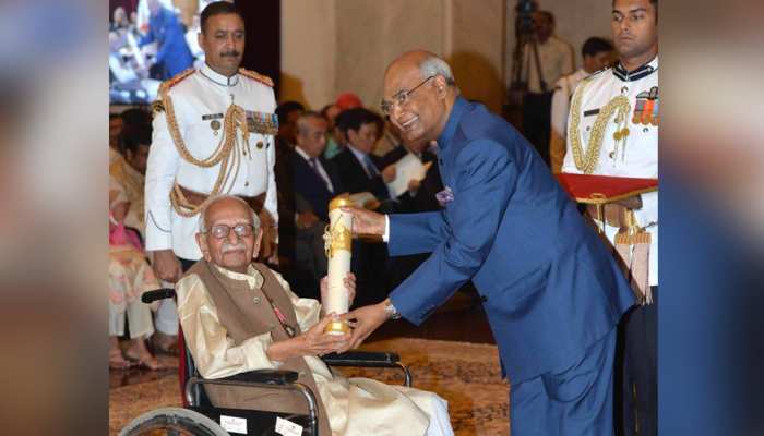 छत्तीसगढ़ के साहित्यकार पं. श्यामलाल चतुर्वेदी का निधन छत्तीसगढ़ के साहित्यकार पं. श्यामलाल चतुर्वेदी का निधन