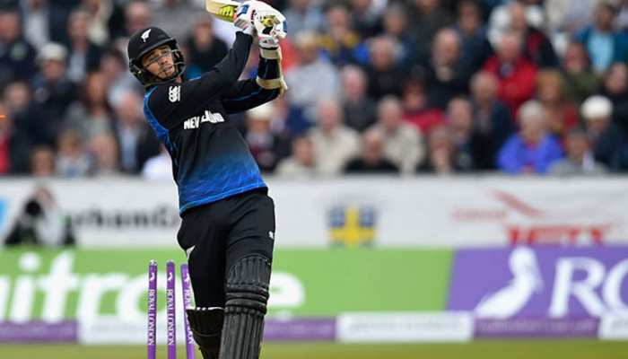 PAKvsNZ: सबसे अधिक छक्के जमाने के मामले में डिविलियर्स से आगे निकले टिम साउदी PAKvsNZ: सबसे अधिक छक्के जमाने के मामले में डिविलियर्स से आगे निकले टिम साउदी