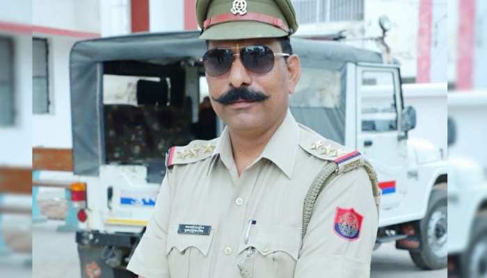 बुलंदशहर हिंसा में मारे गए इंस्पेक्टर से नाराज थे BJP नेता? वायरल हुई एक चिट्ठी बुलंदशहर हिंसा में मारे गए इंस्पेक्टर से नाराज थे BJP नेता? वायरल हुई एक चिट्ठी