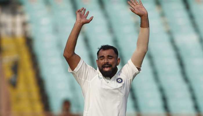 INDvsAUS: शमी ने दो गेंदों में ऑस्ट्रेलिया को समेटा, अब हैट्रिक के लिए अगली पारी का इंतजार INDvsAUS: शमी ने दो गेंदों में ऑस्ट्रेलिया को समेटा, अब हैट्रिक के लिए अगली पारी का इंतजार