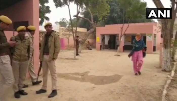 राजस्थान: करणपुर के बूथ केंद्र संख्या 163 पर पुन: मतदान की प्रक्रिया शुरू राजस्थान: करणपुर के बूथ केंद्र संख्या 163 पर पुन: मतदान की प्रक्रिया शुरू
