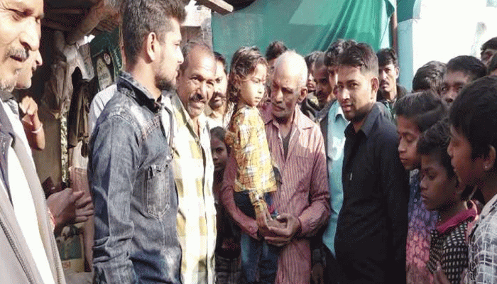 अहमदाबाद: 4 साल के बच्चे की 'पुनर्जन्म' की कहानी, दो परिवारों की जुबानी अहमदाबाद: 4 साल के बच्चे की 'पुनर्जन्म' की कहानी, दो परिवारों की जुबानी