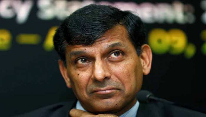 उर्जित पटेल के इस्तीफे पर RBI के पूर्व गवर्नर ने कहा, 'हर भारतीय को चिंतित होना चाहिए' उर्जित पटेल के इस्तीफे पर RBI के पूर्व गवर्नर ने कहा, 'हर भारतीय को चिंतित होना चाहिए'