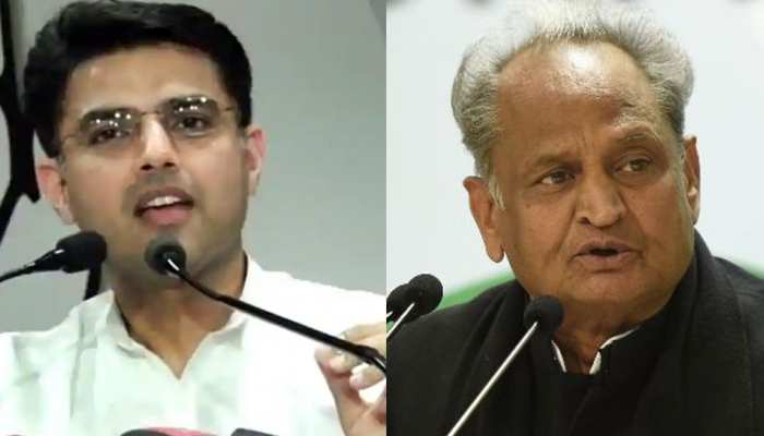 राजस्थान में CM चेहरे को लेकर बढ़ी खींचतान, सबकी अलग-अलग राय राजस्थान में CM चेहरे को लेकर बढ़ी खींचतान, सबकी अलग-अलग राय