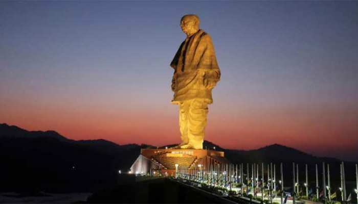 'स्टैच्यू ऑफ यूनिटी' के निकटतम शहर को मिलेगा रेलवे स्टेशन, पीएम और राष्ट्रपति रखेंगे नींव 'स्टैच्यू ऑफ यूनिटी' के निकटतम शहर को मिलेगा रेलवे स्टेशन, पीएम और राष्ट्रपति रखेंगे नींव