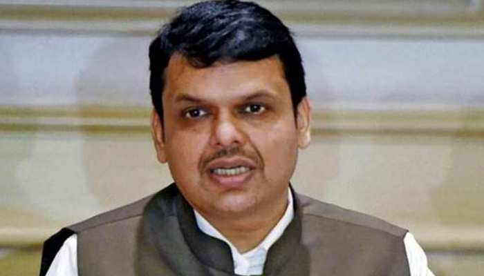 राफेल: SC के फैसले पर फडणवीस ने कहा, 'देश को बदनाम करने के लिए माफी मांगे राहुल' राफेल: SC के फैसले पर फडणवीस ने कहा, 'देश को बदनाम करने के लिए माफी मांगे राहुल'